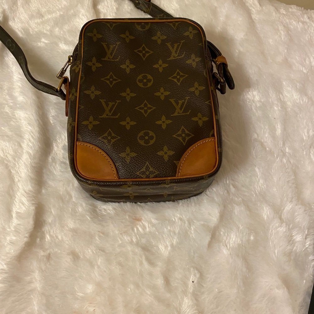 Authentic Amazon PM sling bag - Picture 2 of 15